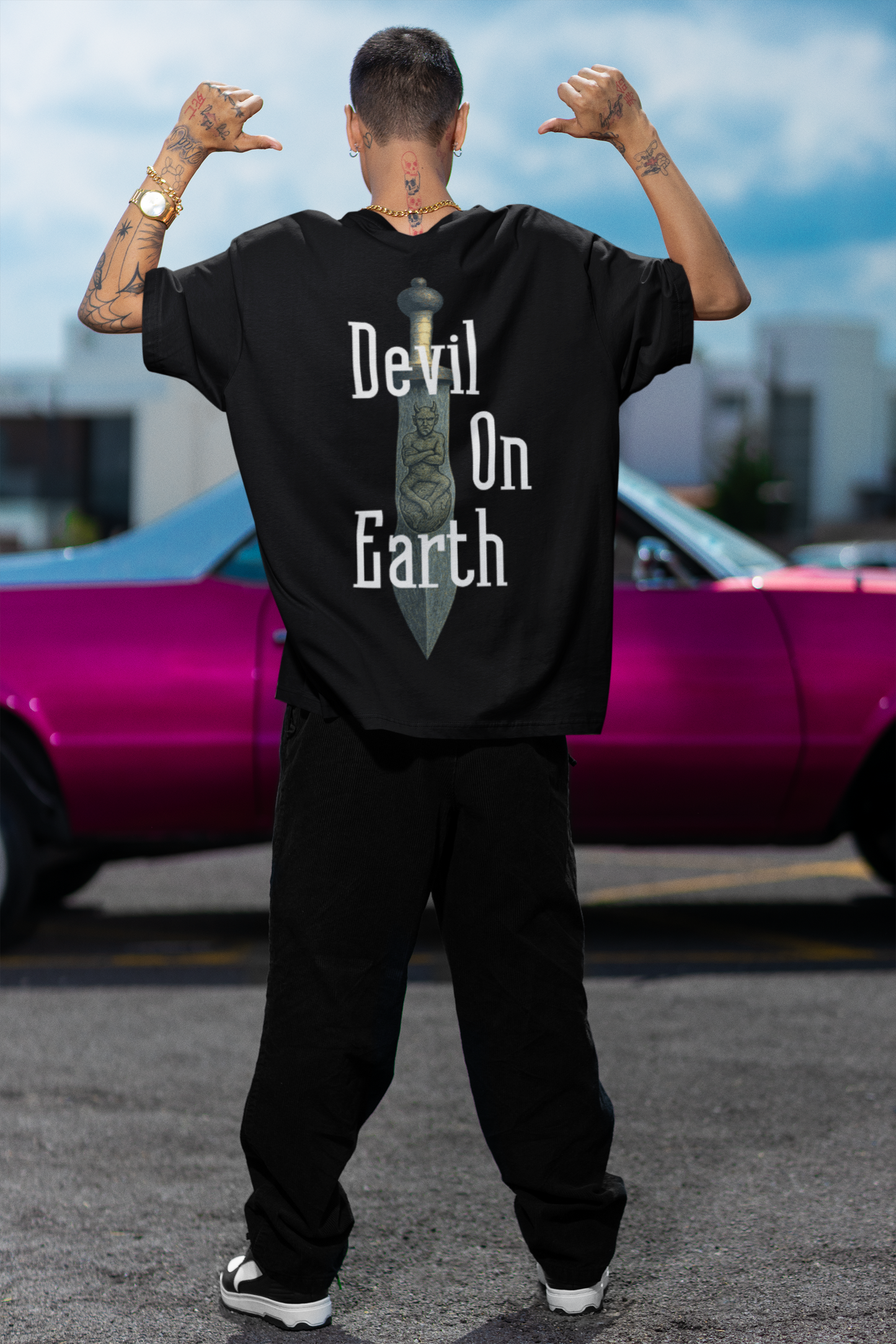 T-shirt Oversize  "Devil On Earth" Back